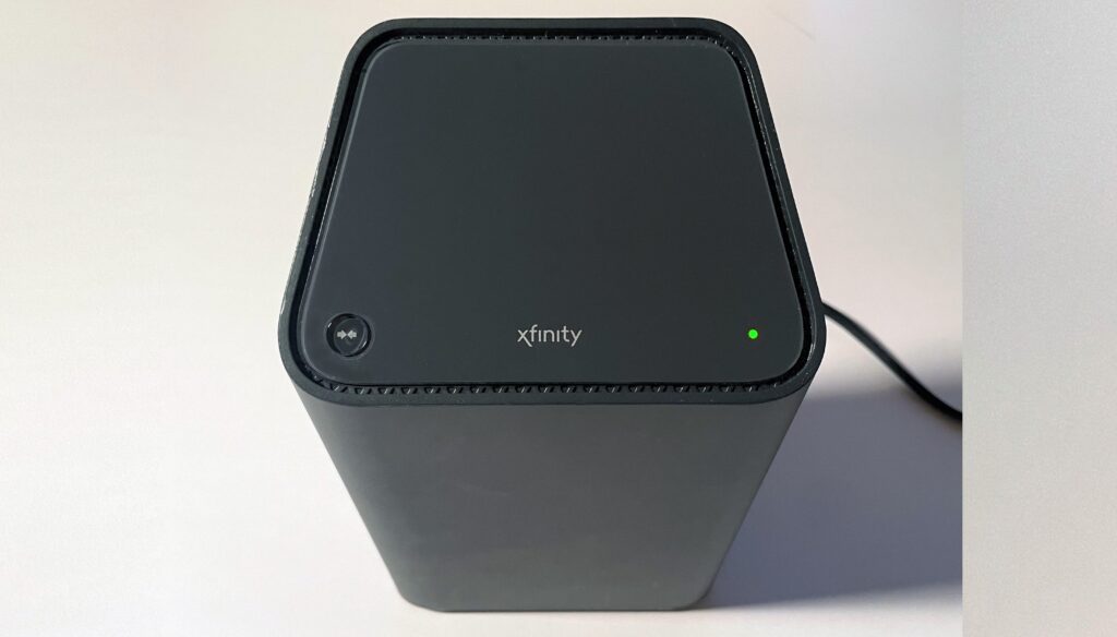 Reasons why the Xfinity Modem Router is blinking green